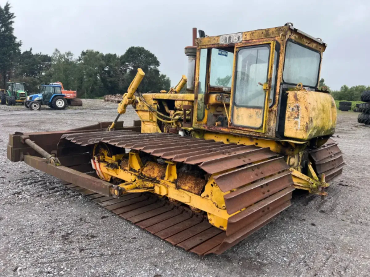 1979 Caterpillar D4D Dozer For Auction - Image 4