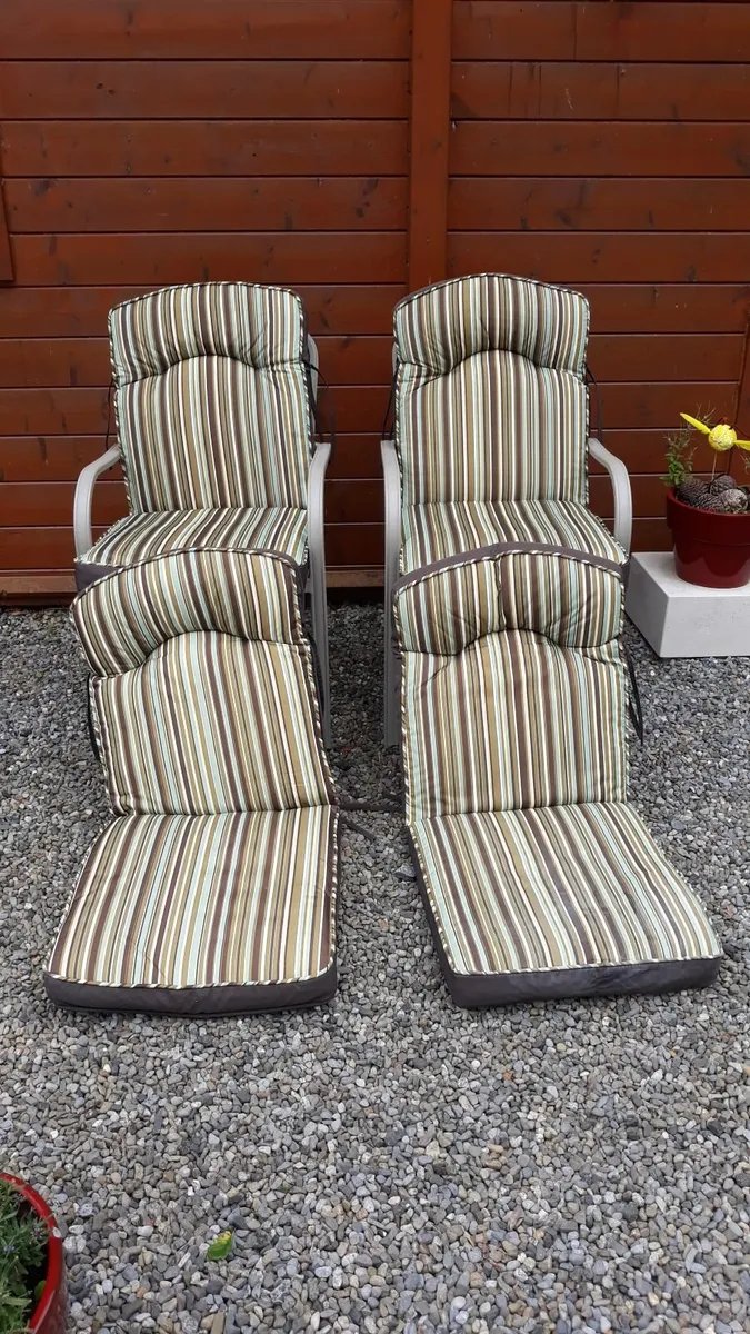 4  Outdoor Cushions - Image 2