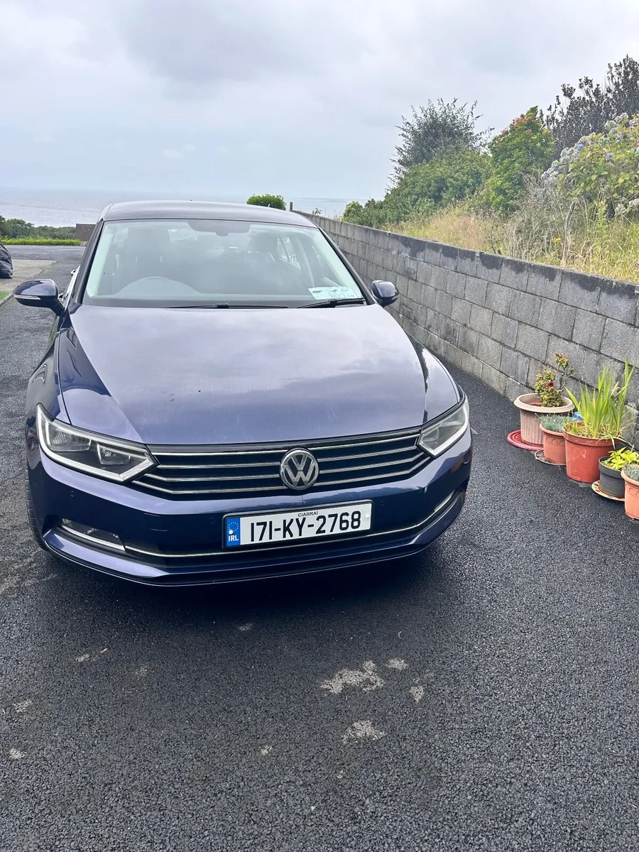 Volkswagen Passat 2017 - Image 1