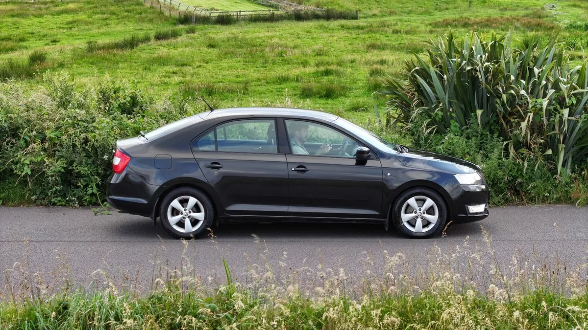 Skoda Rapid 2015 - Image 1