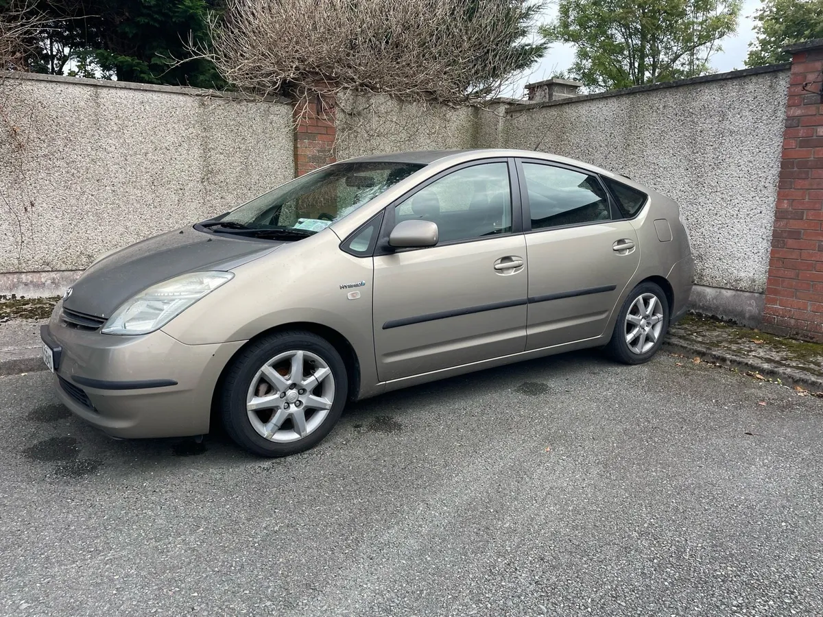 Toyota Prius 2006 TOP SPEC - Image 1