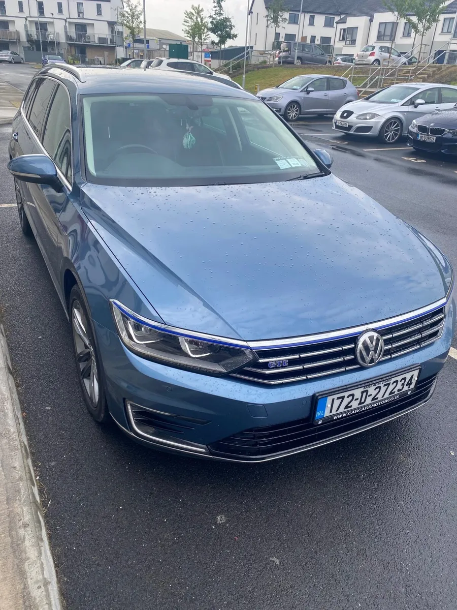 Volkswagen Passat 2017 - Image 1