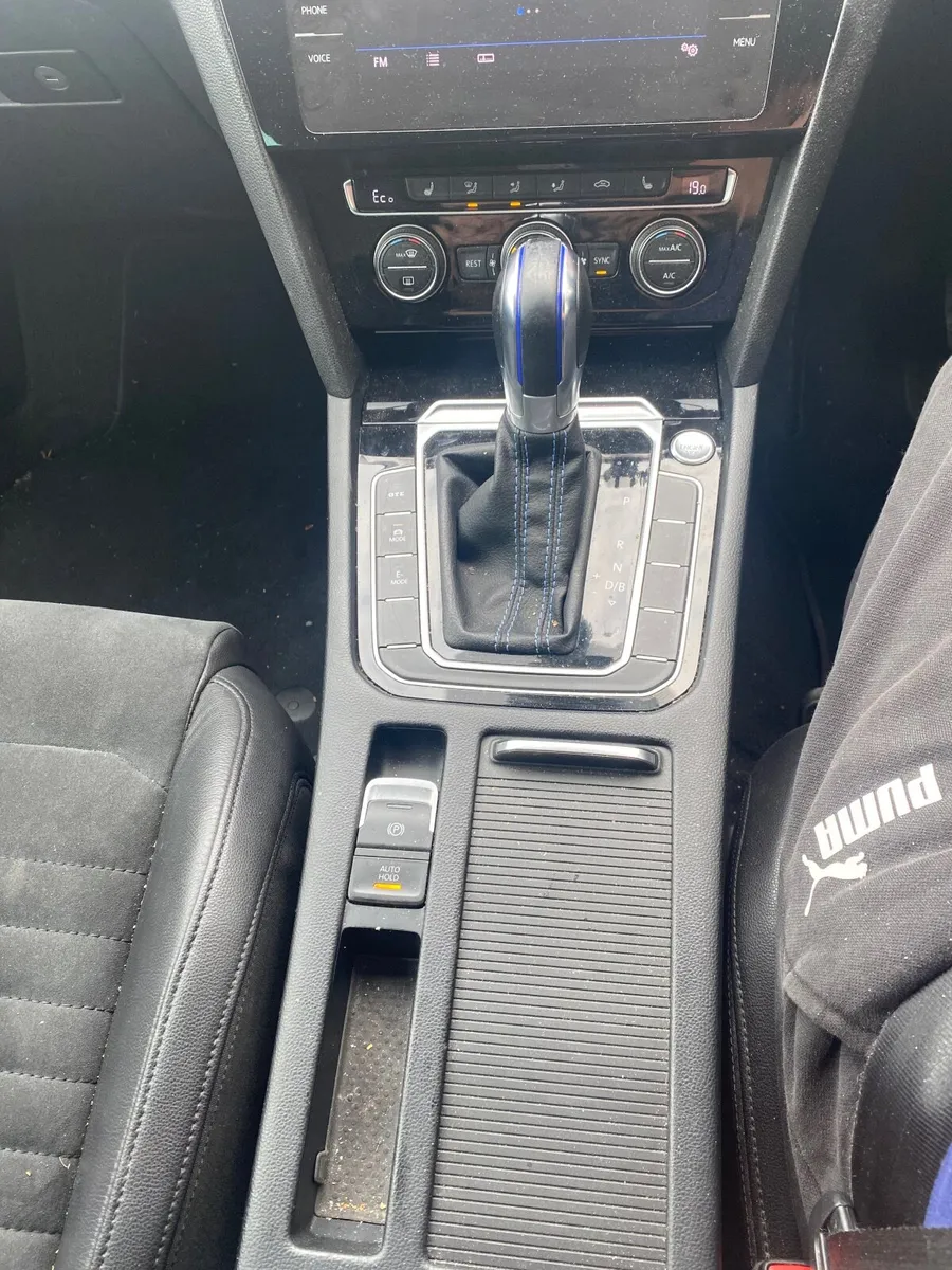 Volkswagen Passat 2017 - Image 4
