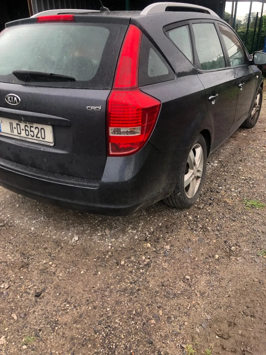 Kia Ceed 2011 - Image 1