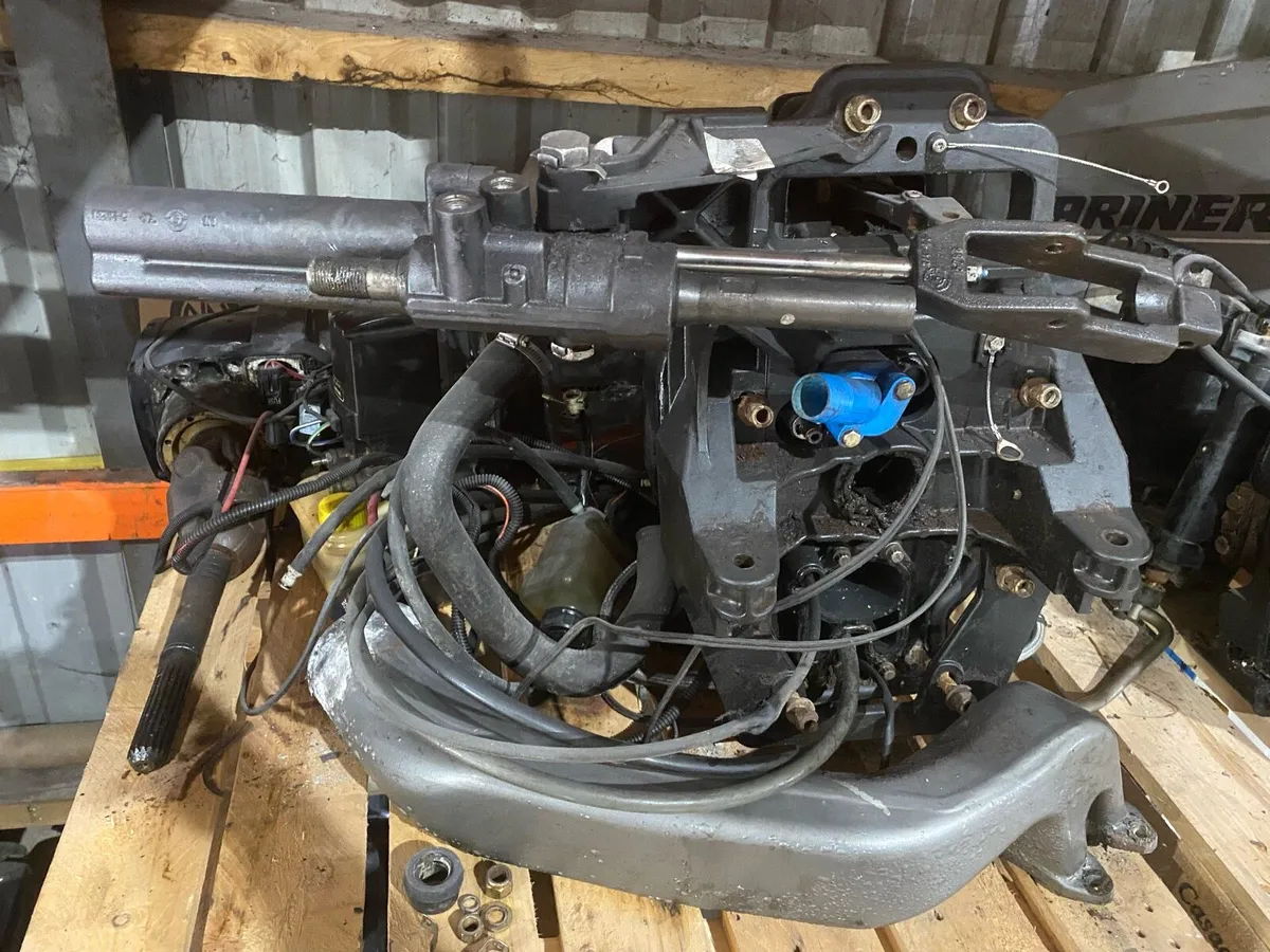 Bravo 3 x dual prop Outdrive - Image 2