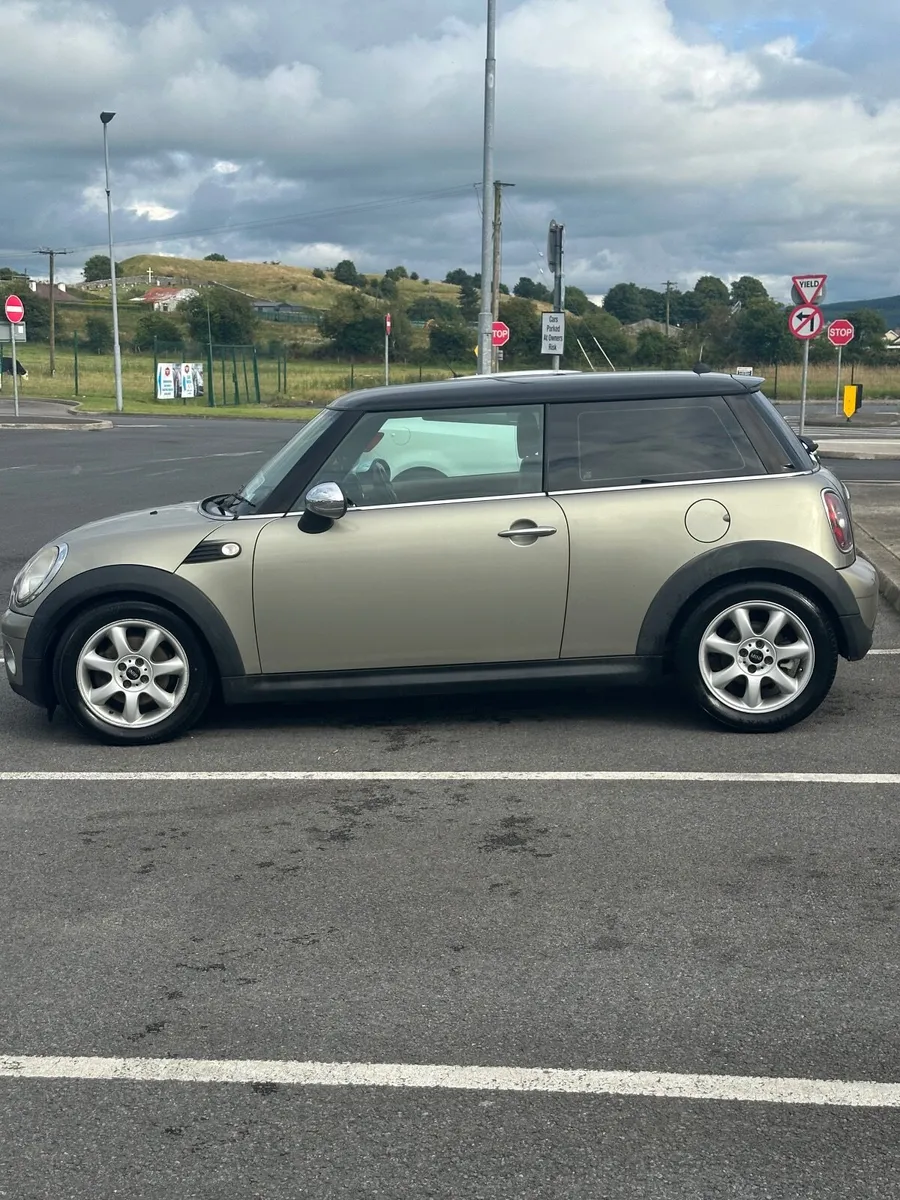 Mini Cooper 2008 - Image 1