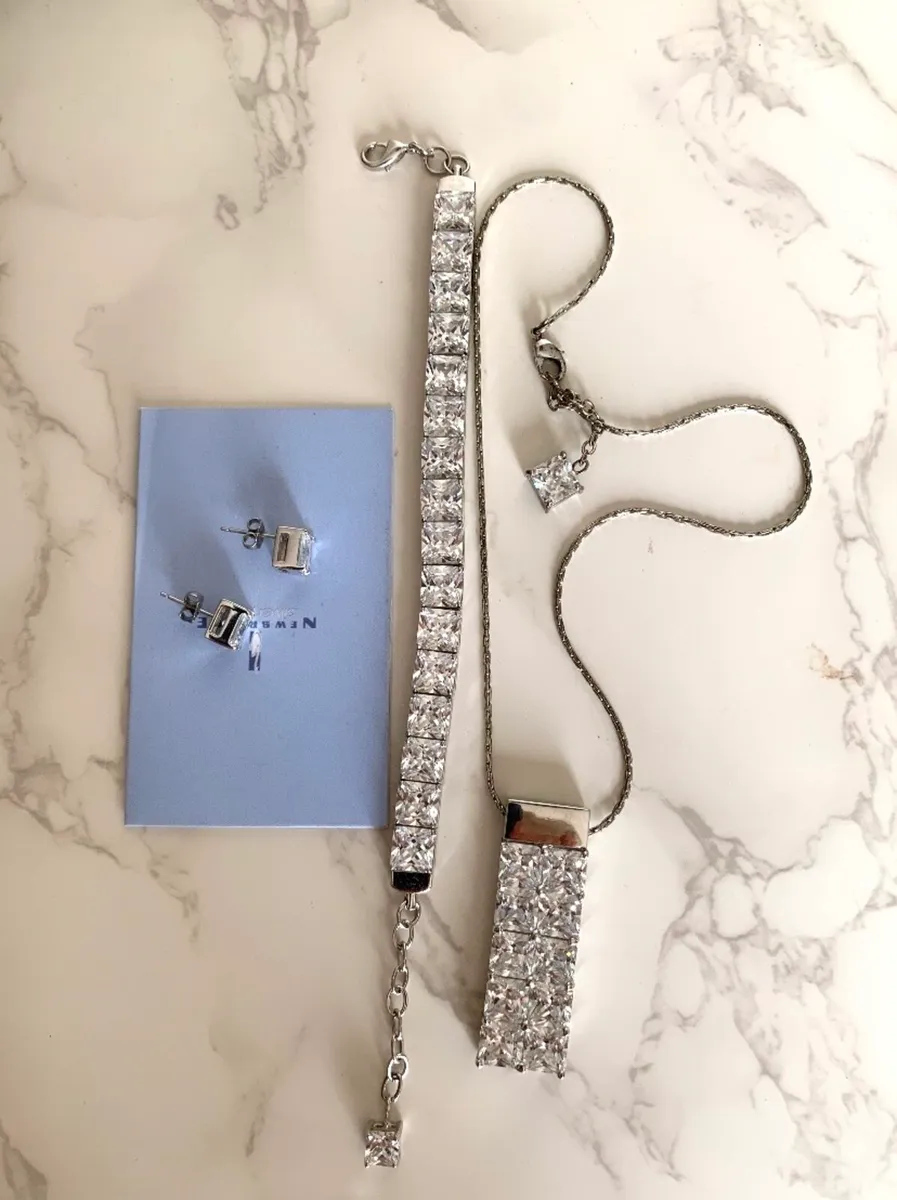Jewellery - Image 1