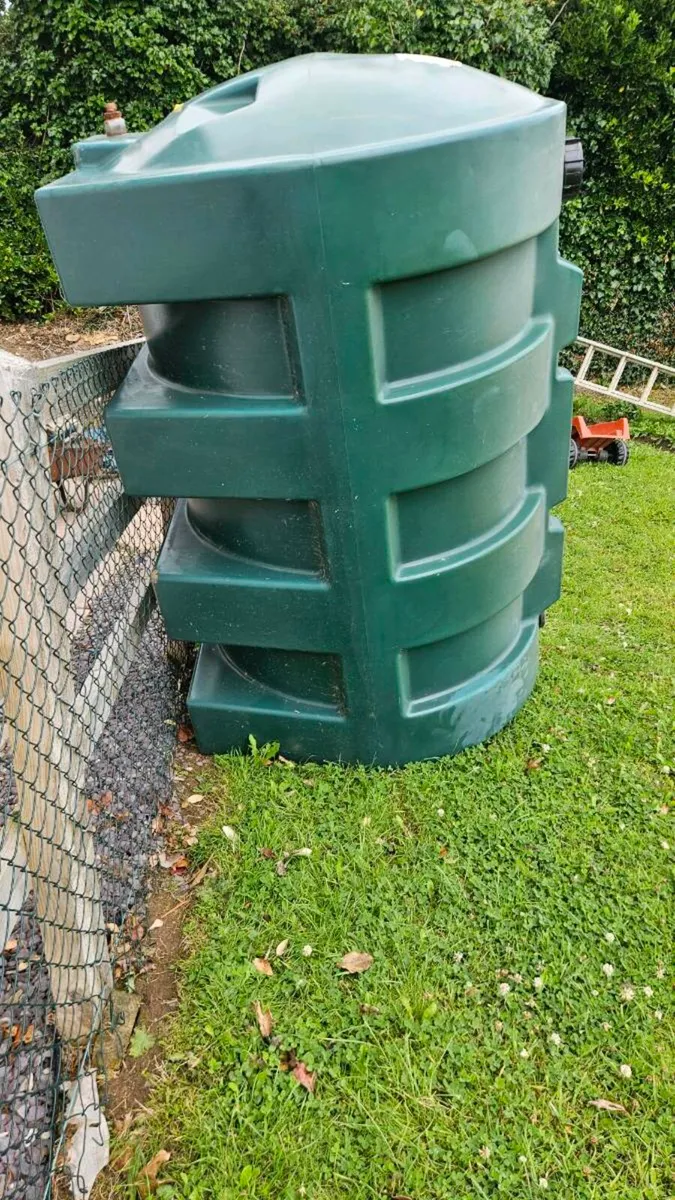 Oil tank - Image 3
