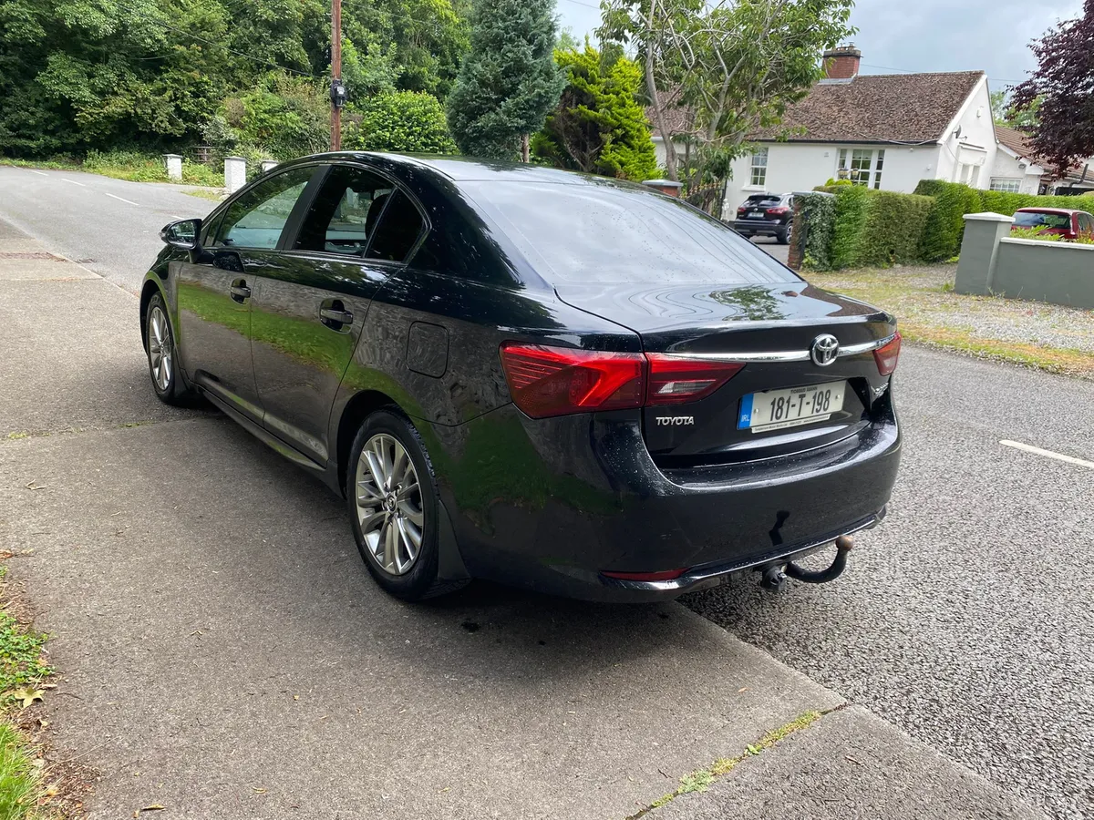 TOYOTA AVENSIS 1.6 D-4D LUNA - Image 4