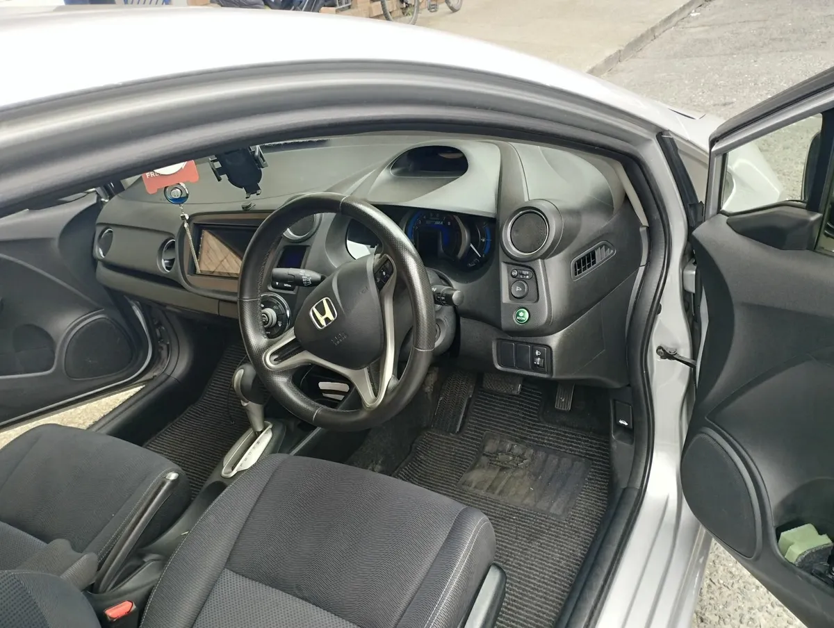 Honda insignia - Image 1
