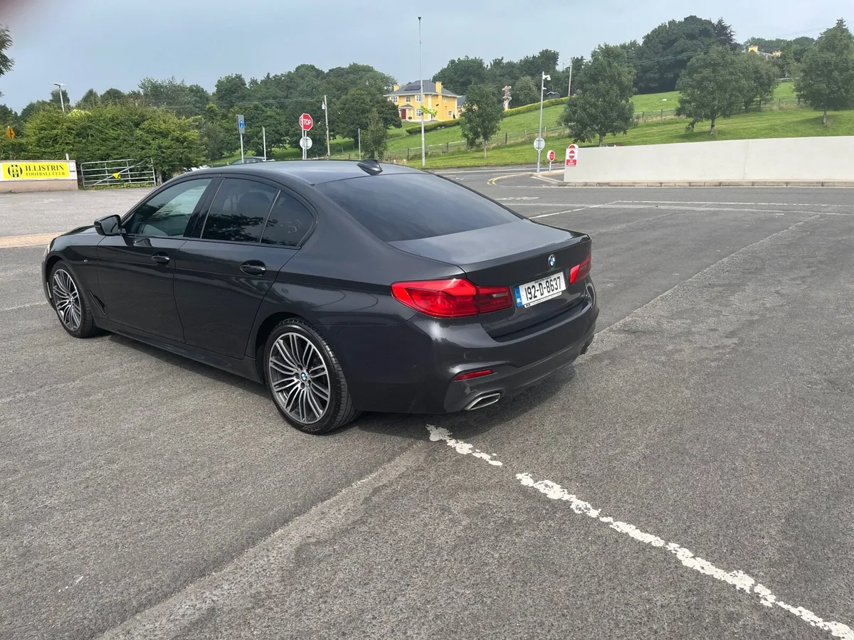 BMW 5-Series 2019 - Image 3