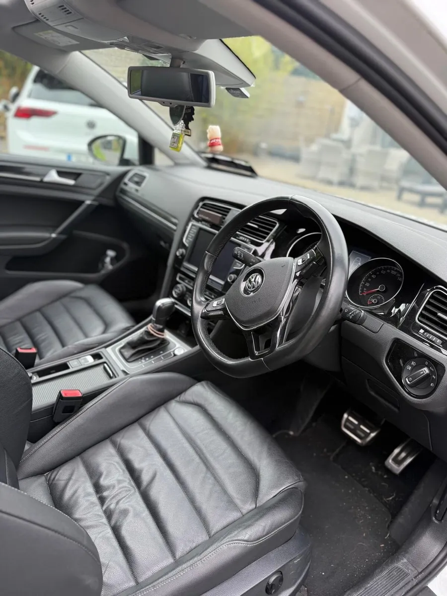 Volkswagen Golf1.4 - Image 4