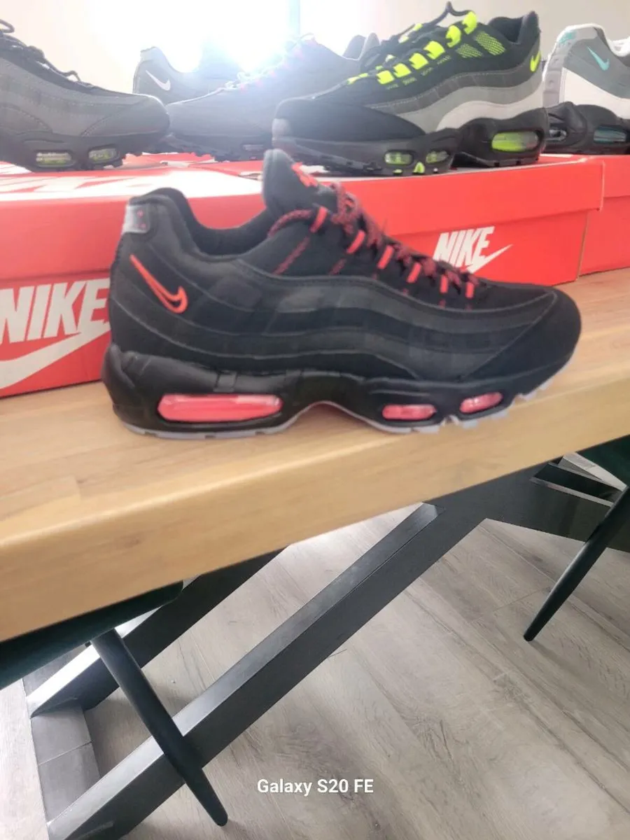 Nike runners - Image 2