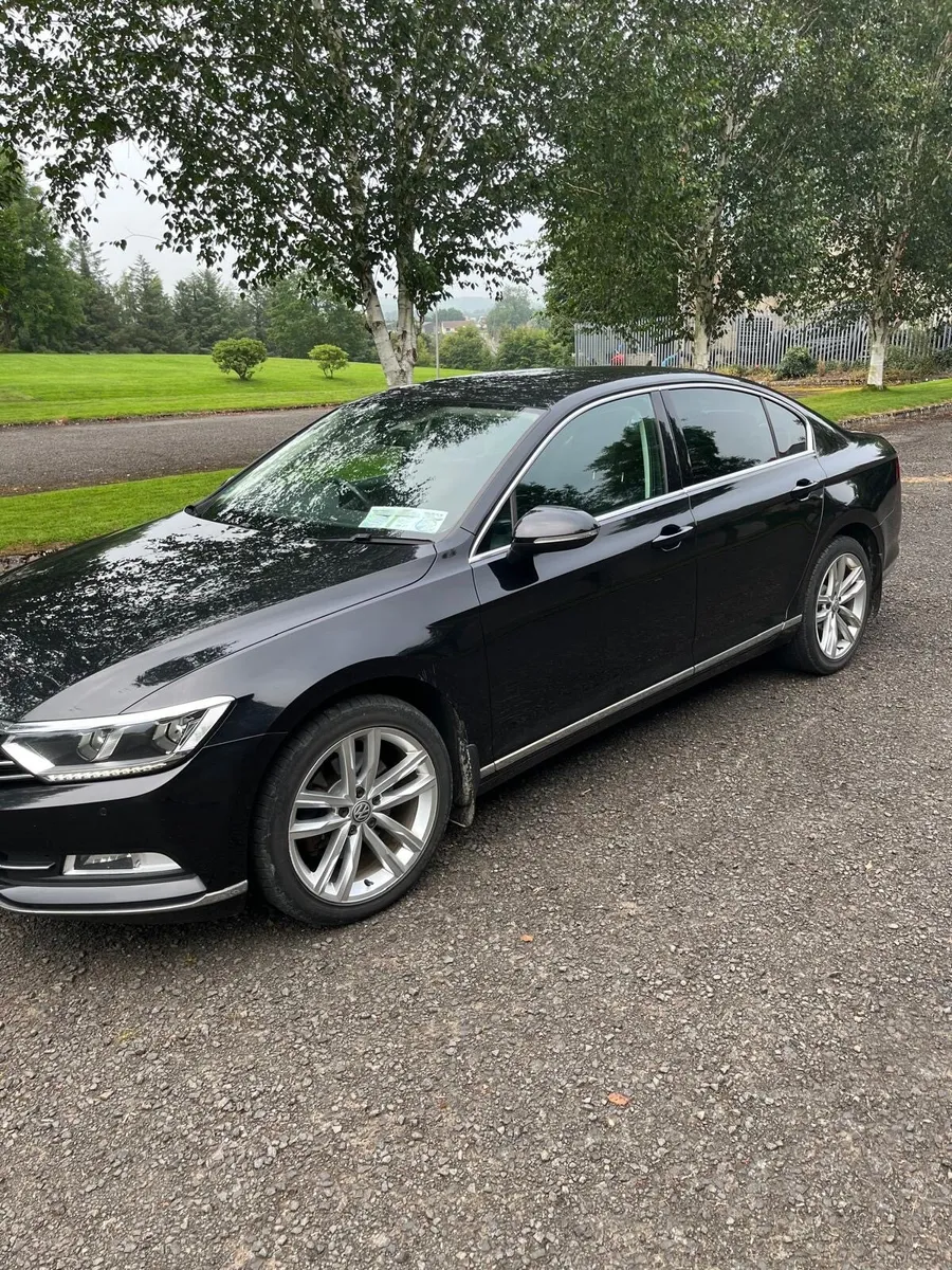 Volkswagen Passat - Image 1