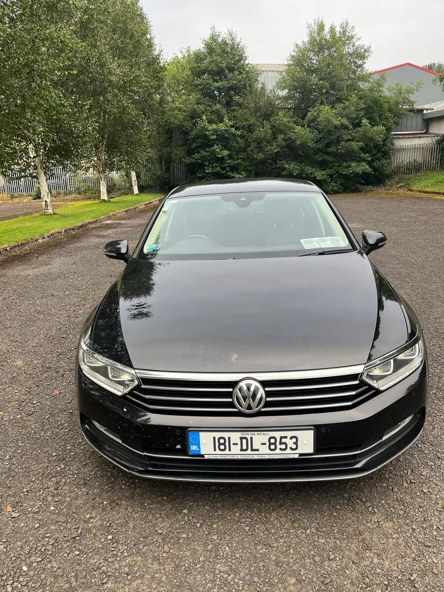 Volkswagen Passat - Image 2