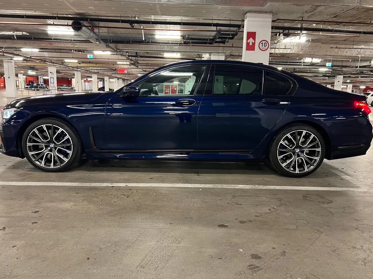 2021 BMW 740d xDrive M Sport - Image 4