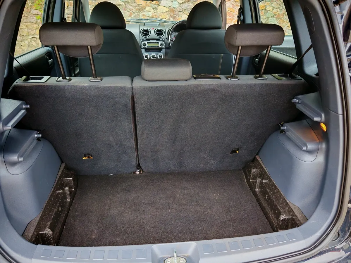Mitsubishi Colt 2011 - Image 2