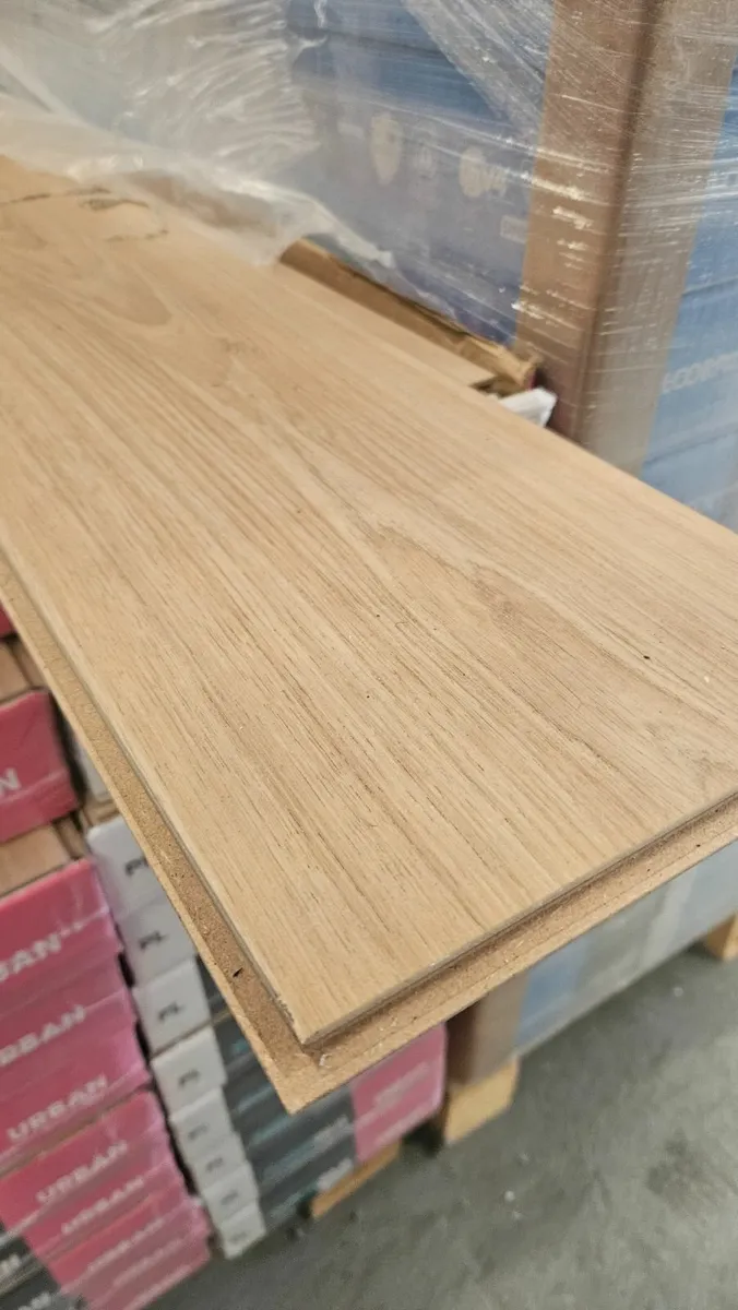 8mm peking oak click floor - Image 2