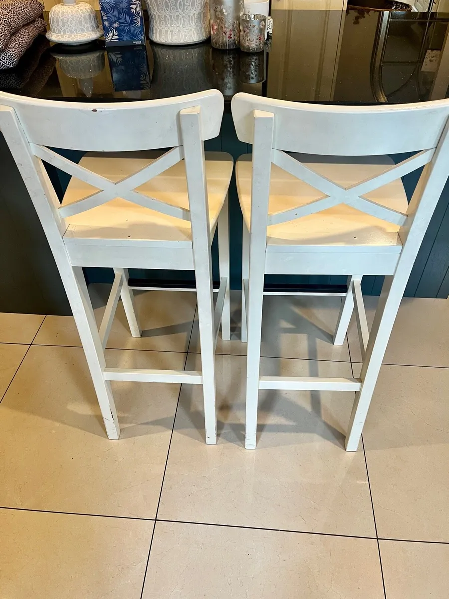 Kitchen island stools - Image 1