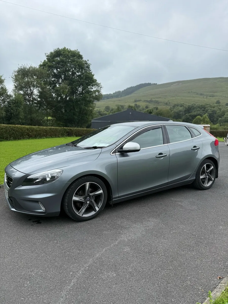 Volvo V40 D2 RDesign - Image 1