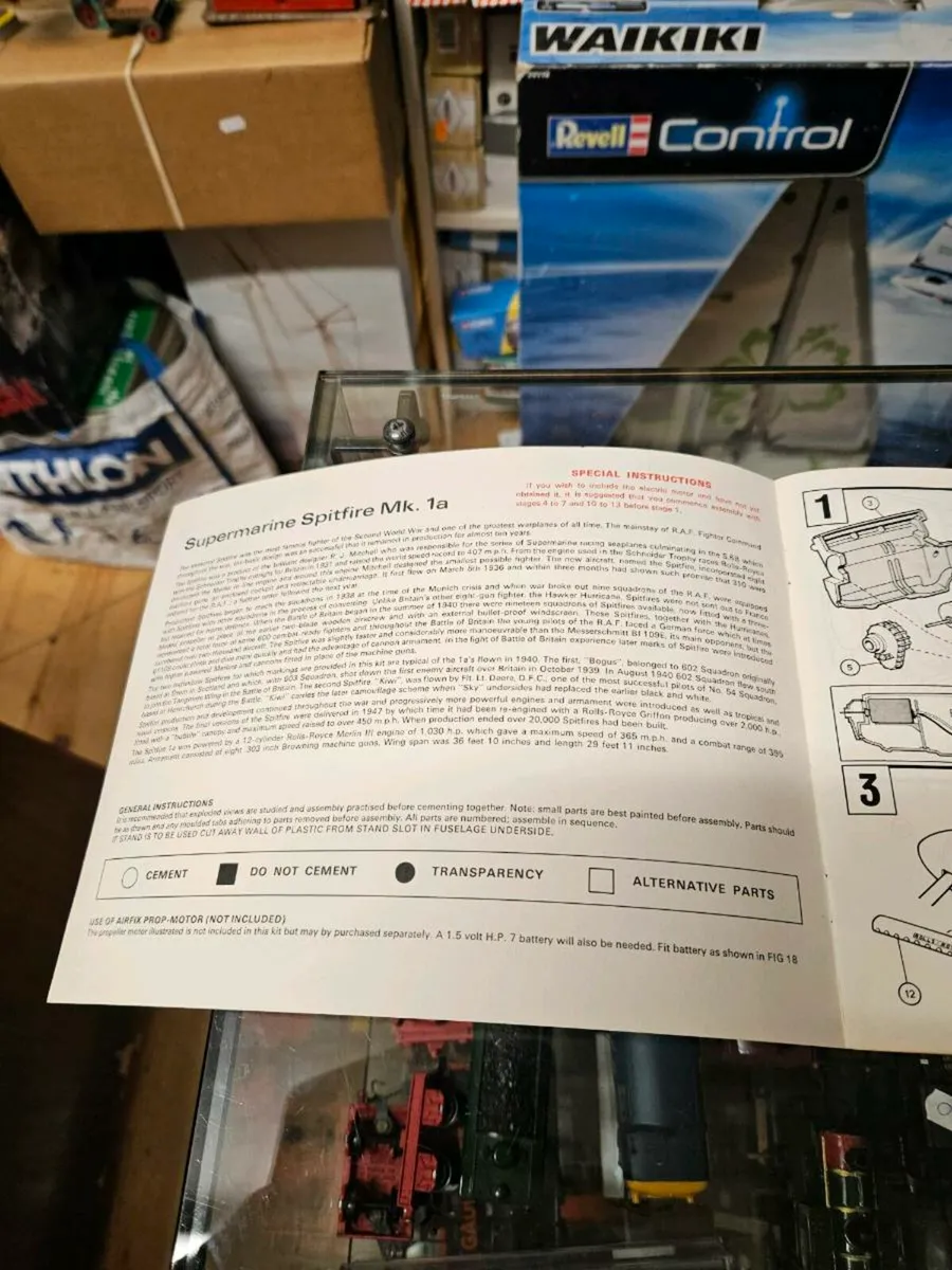 Vintage Airfix Manual for Spitfire 1:24 Kit - Image 2