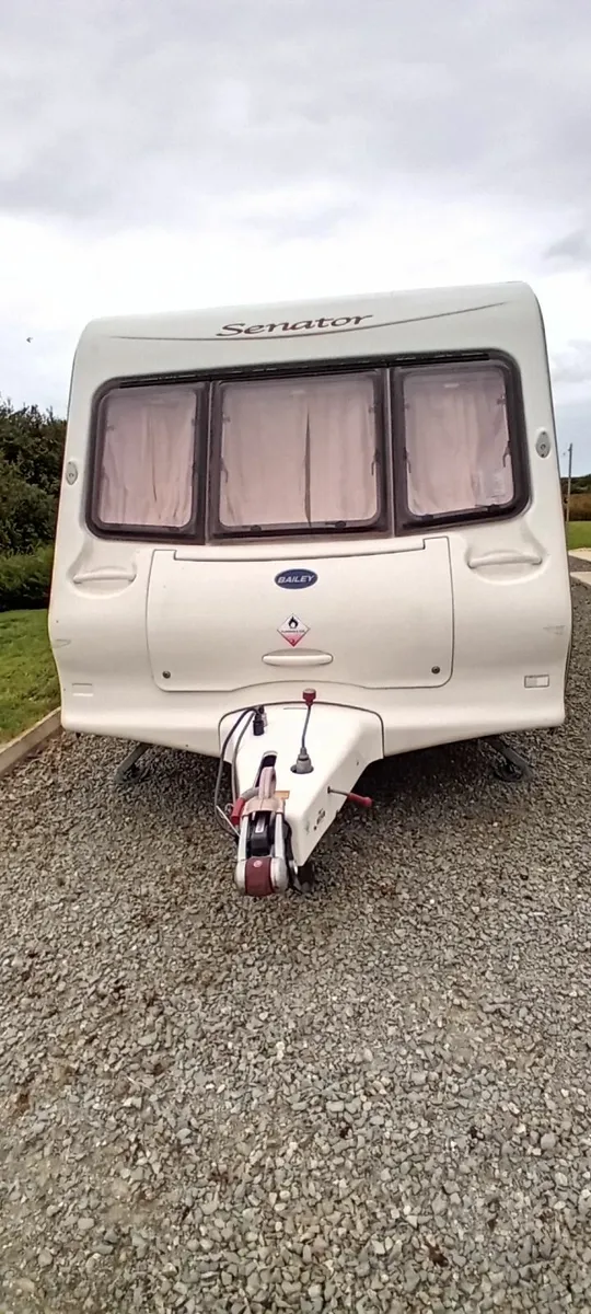 2 berth caravan Bailey Senator 2004 - Image 2