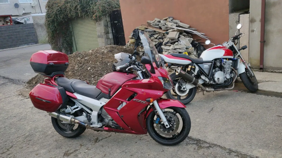 Yamaha FJR 1300 - Image 2