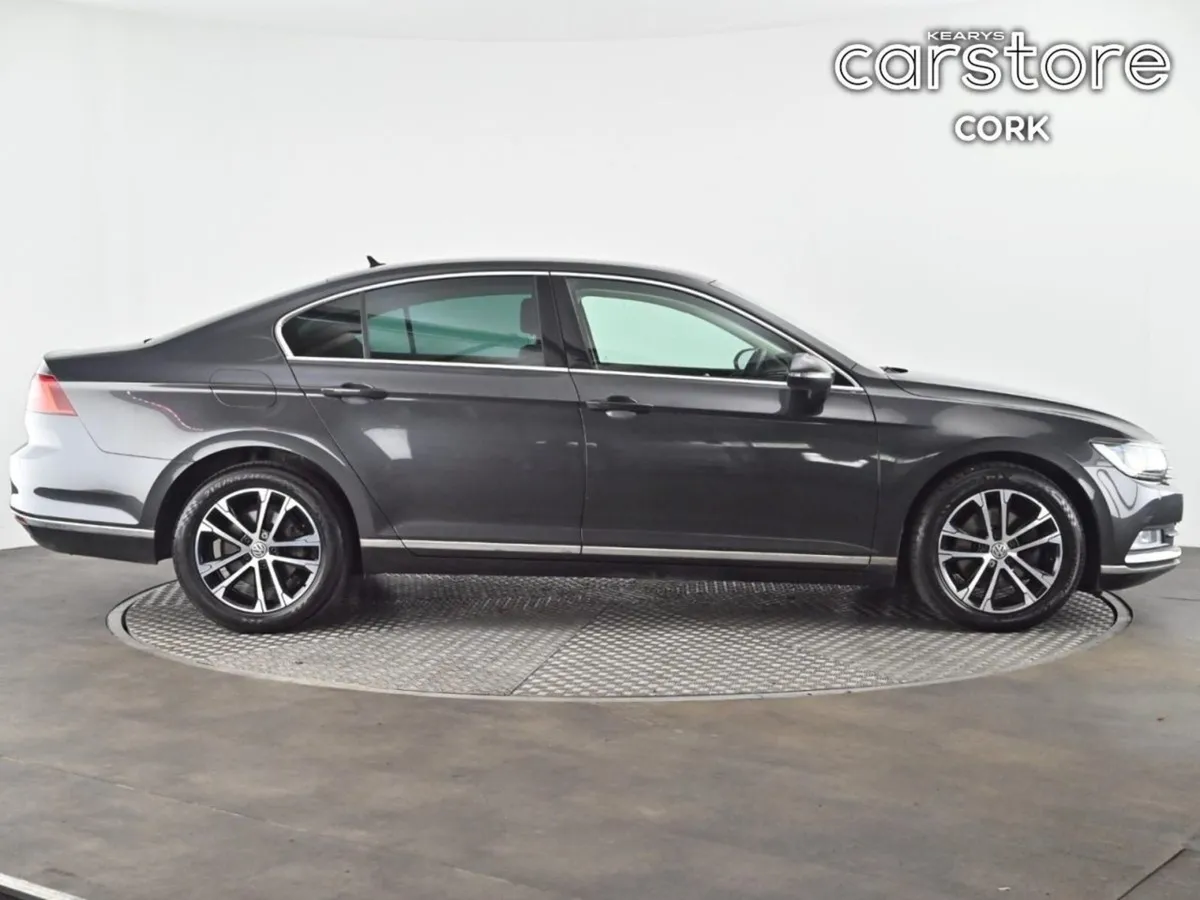 Volkswagen Passat 2.0 TDI 150HP Highline - Image 3