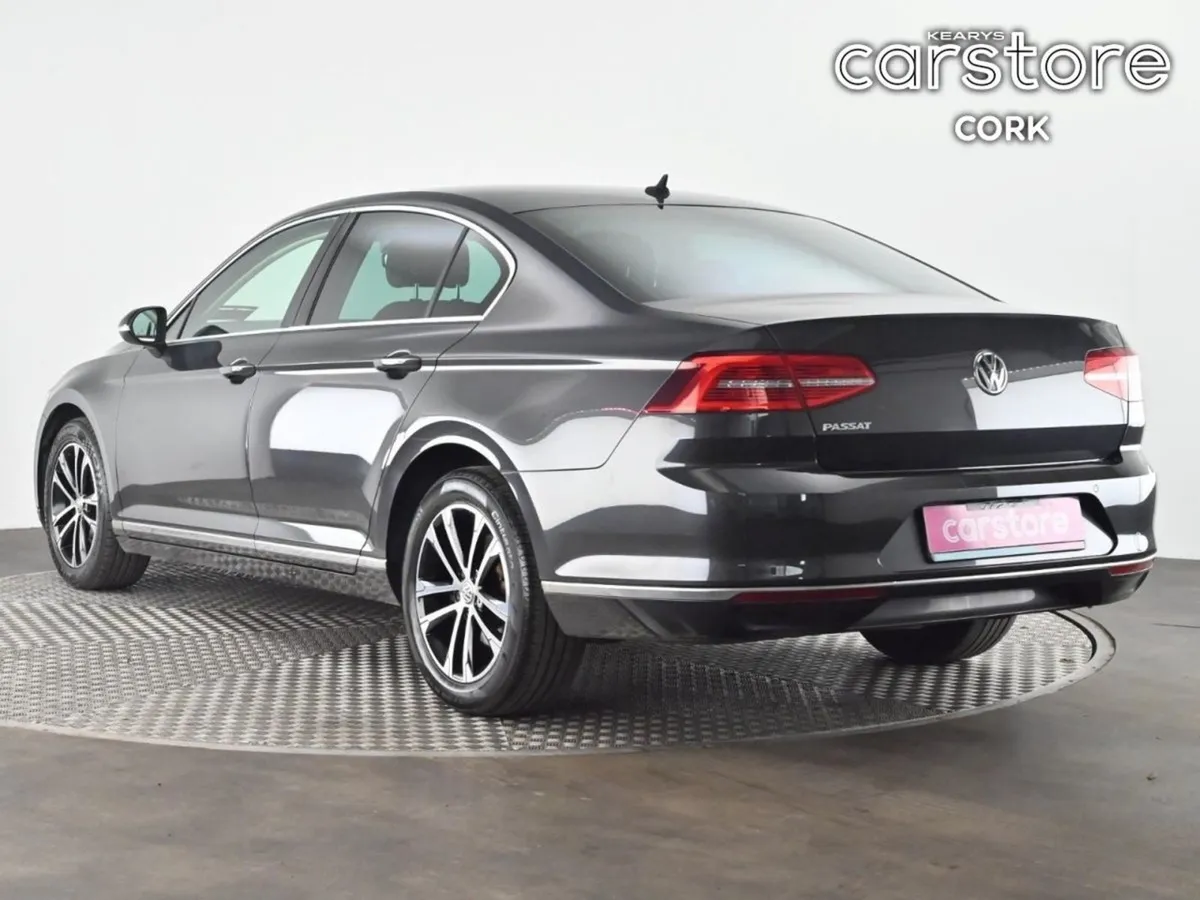 Volkswagen Passat 2.0 TDI 150HP Highline - Image 4
