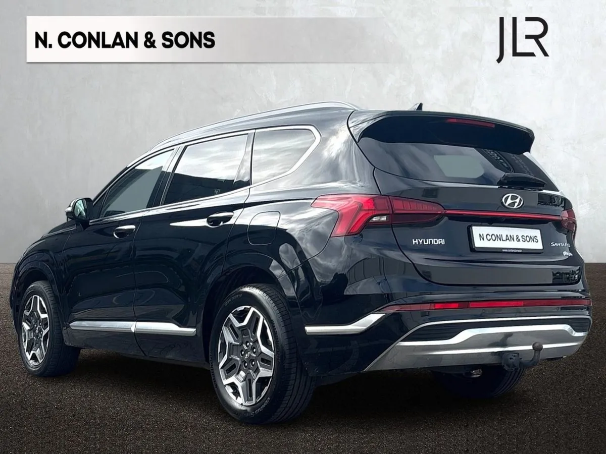 Hyundai Santa Fe 1.6 Phev 4WD Executive Plus Auto - Image 2
