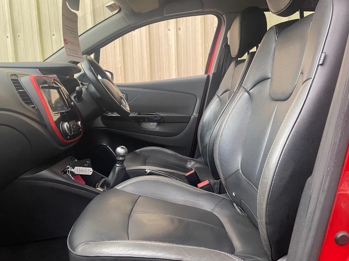 Renault Captur 2017/SIGNAUTURE/FINANCE AVAILABLE// - Image 4