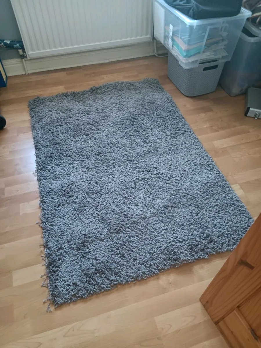 Grey rug