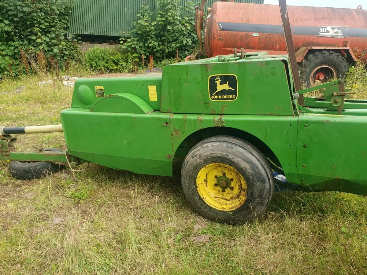 Square baler / 1600 slurry tanker - Image 1