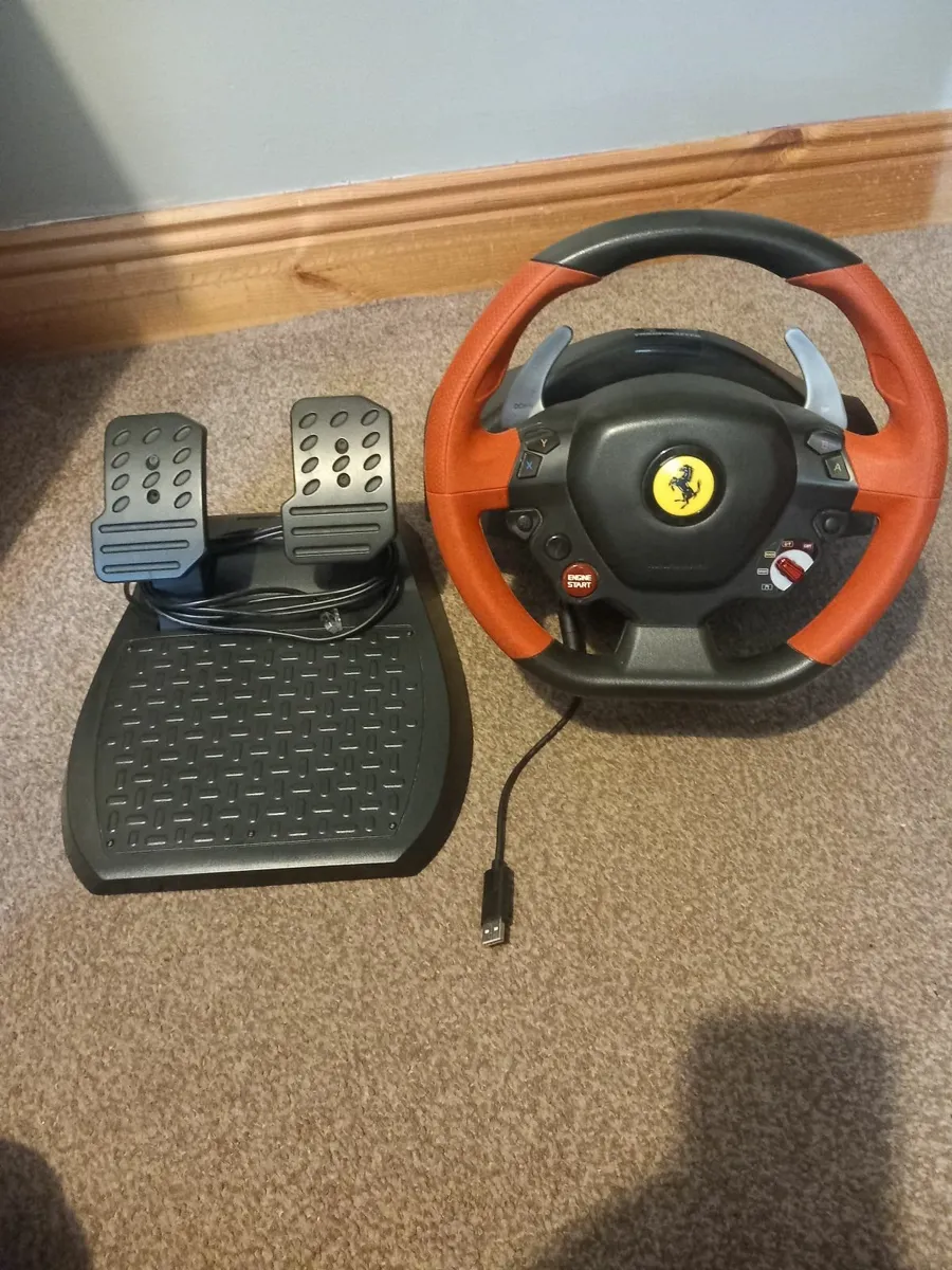 Xbox Steering wheel and pedal - Image 1