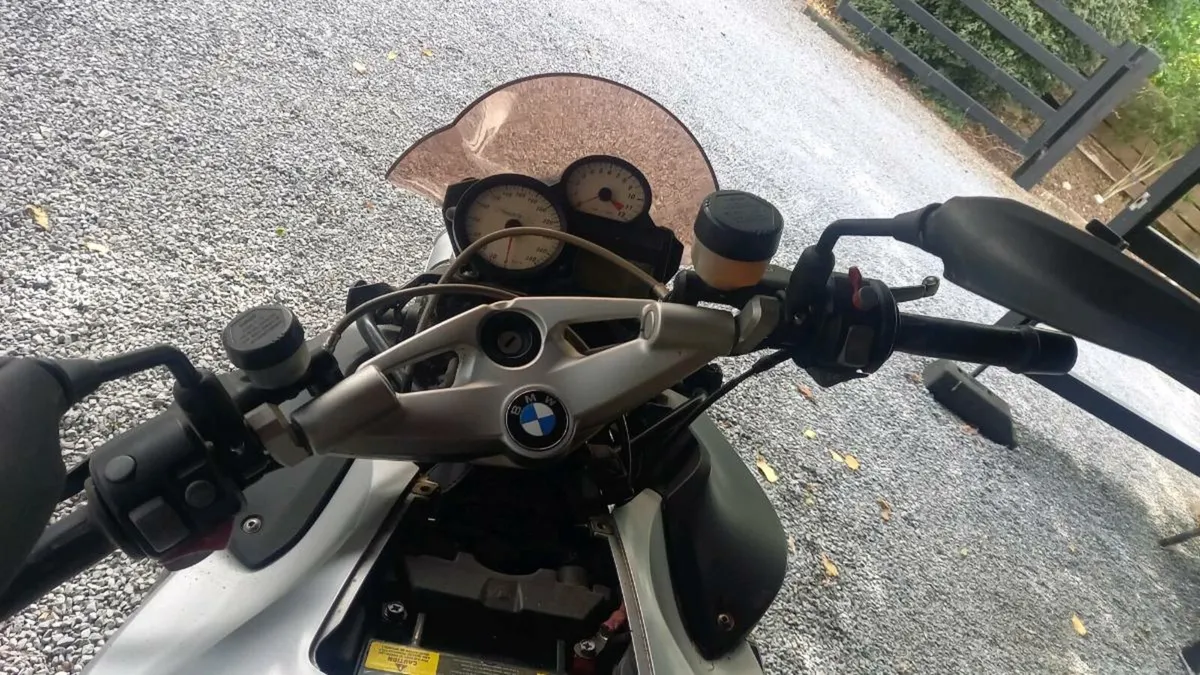 Motorcycle - Image 4