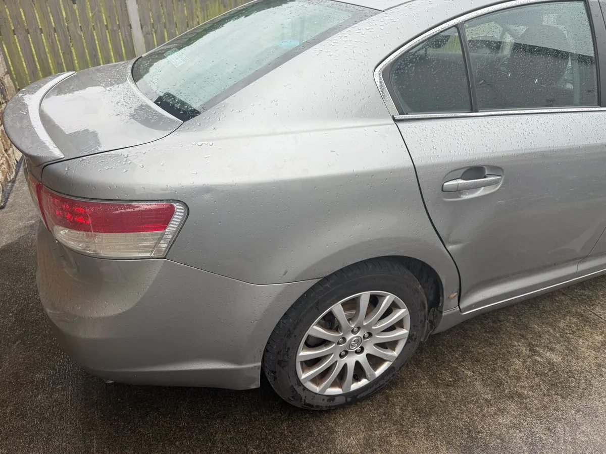 Toyota Avensis 2.0D-4D Aura - Image 4