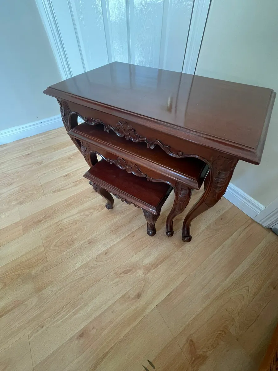 Tables - Image 4