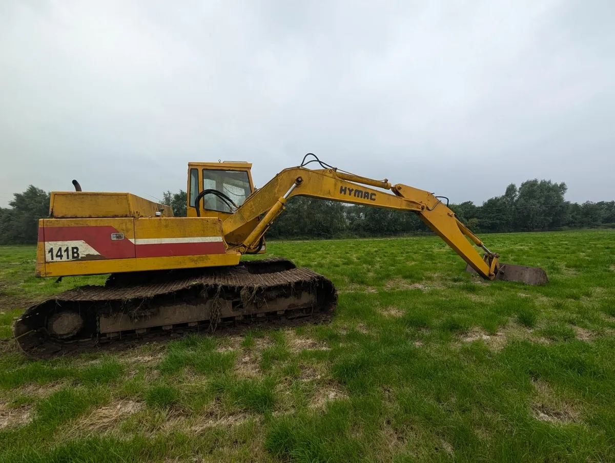 hy-mac digger - Image 2