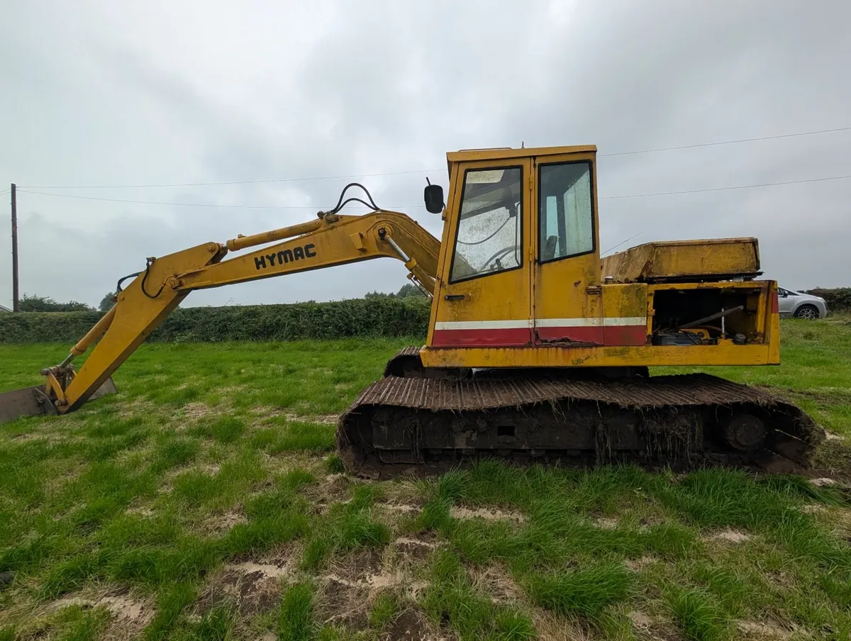 hy-mac digger - Image 3