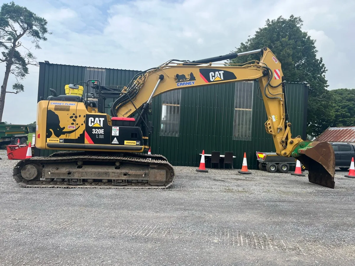 Caterpillar - Image 1