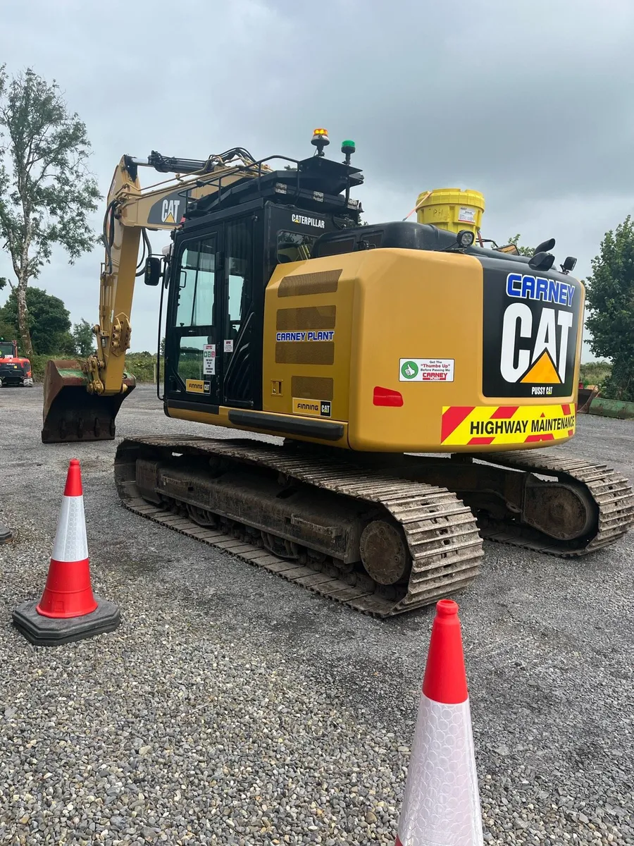 Caterpillar - Image 3