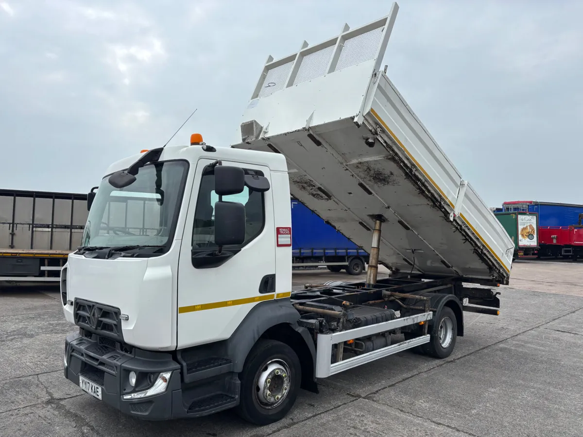 2017 Renault 12 Ton Tipper insulated 210 Engine - Image 3