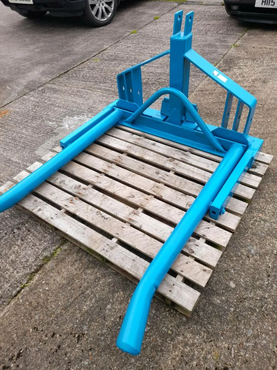 Fleming bale lifter - Image 4