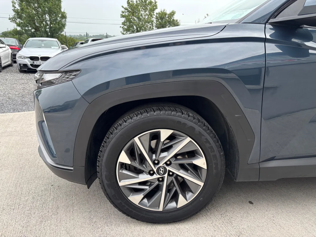 211 HYUNDAI TUSCON EXECUTIVE PLUS - Image 4