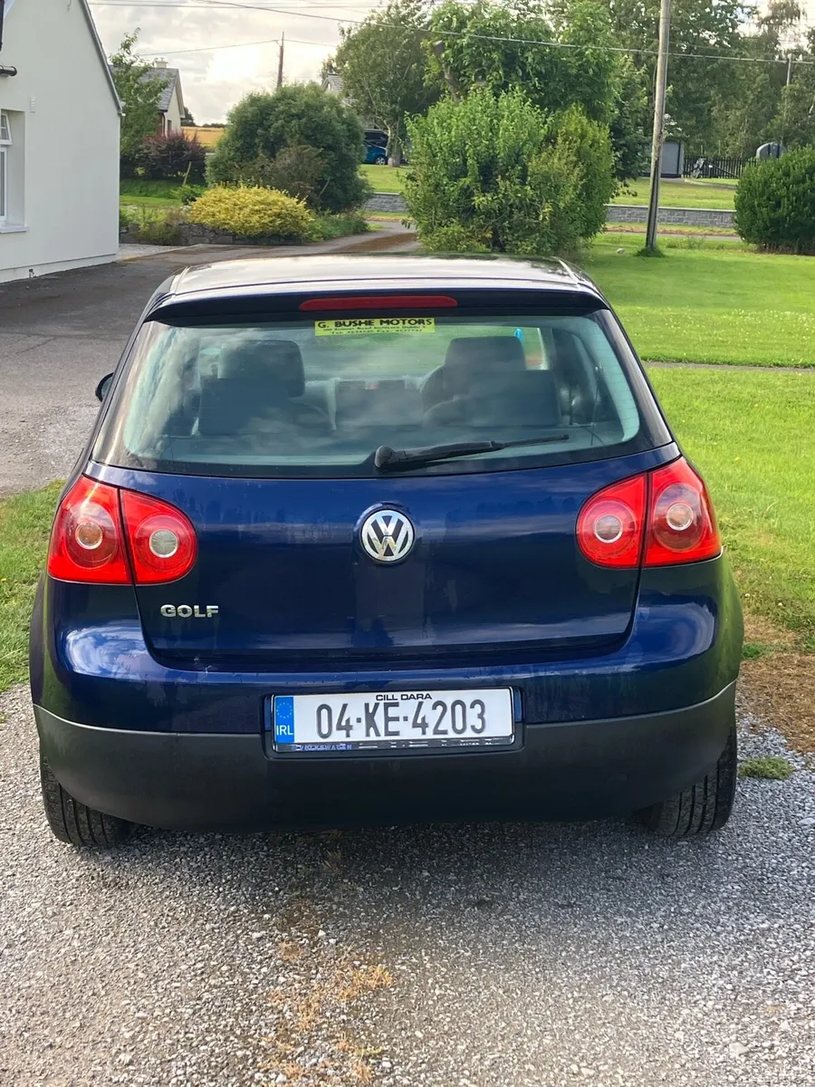 04 VW Golf - Image 2
