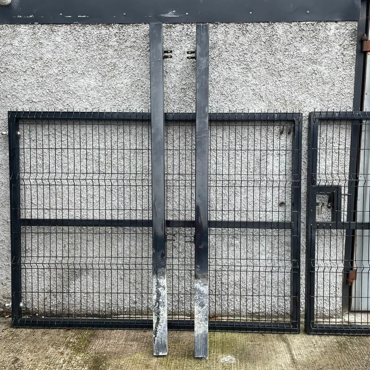 V Fence Gates, posts, Fence Panels and fittings - Image 1
