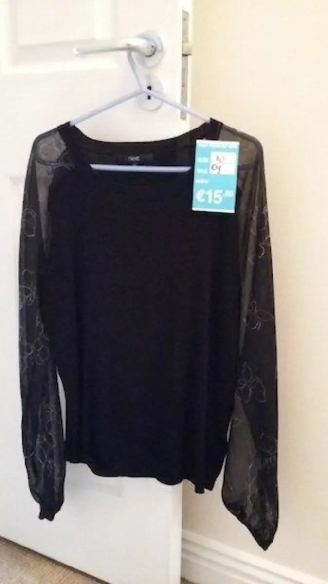 knitwear- brand new - Image 1