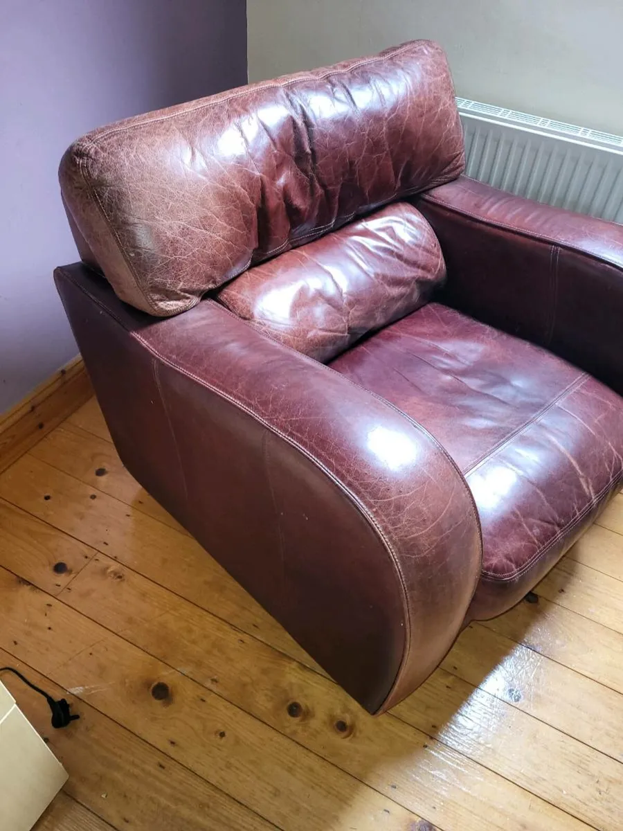 Leather sofa - Image 2