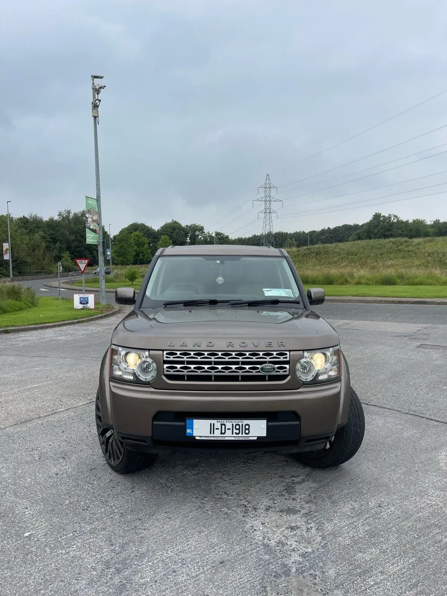 Land Rover Discovery 3L / 5 Seats Crewcab /NewCVRT - Image 2