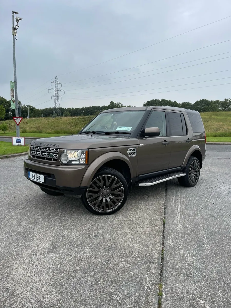 Land Rover Discovery 3L / 5 Seats Crewcab /NewCVRT - Image 3